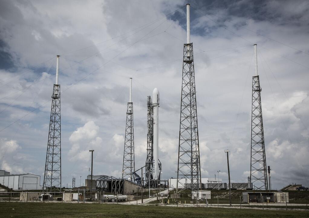 SpaceX Delays Commercial Satellite Launch Until Tuesday